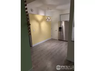 Photo #6: 1048448 Listing