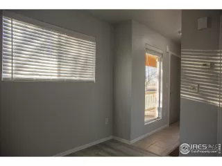 Photo #4: 1048496 Listing