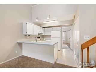 Photo #4: 1048519 Listing 