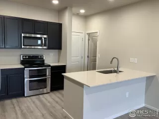 Photo #2: 1048590 Listing 