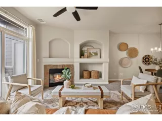 Photo #5: 1048627 Listing