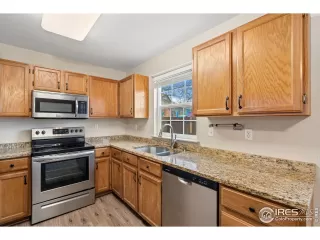 Photo #5: 1048632 Listing 