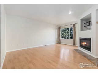 Photo #6: 1048652 Listing 