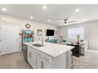 Photo #5: 1048666 Listing 