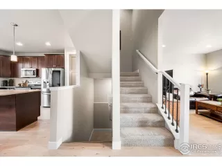 Photo #6: 1048679 Listing 