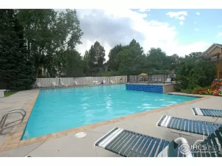 Photo #2: 1048688 Listing 