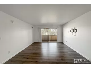 Photo #4: 1048741 Listing 