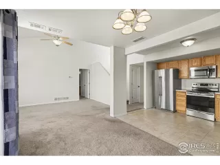 Photo #5: 1048758 Listing 