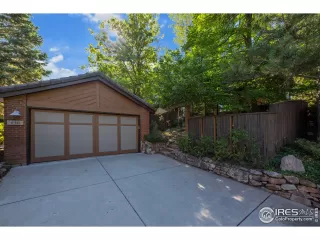 Photo #1: 1048769 Listing 