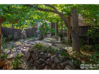 Photo #4: 1048769 Listing 