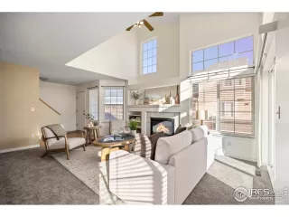 Photo #4: 1048783 Listing 