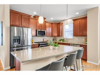 Photo #6: 1048842 Listing 