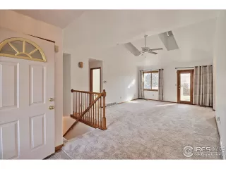 Photo #2: 1048941 Listing