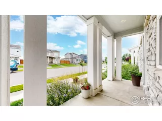 Photo #3: 1048962 Listing