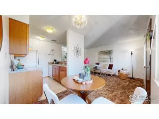 Photo #5: 1048996 Listing 