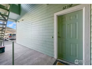 Photo #6: 1049118 Listing