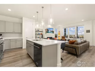 Photo #6: 1049121 Listing 