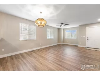 Photo #3: 1049128 Listing 