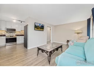 Photo #5: 1049134 Listing 