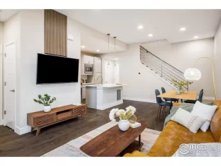 Photo #4: 1049137 Listing 