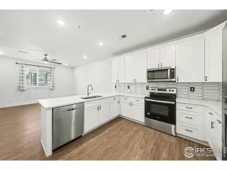 Photo #2: 1049157 Listing 