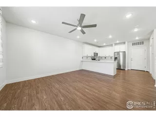 Photo #3: 1049157 Listing 