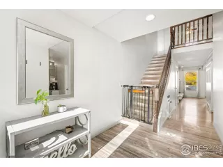 Photo #1: 1049250 Listing 