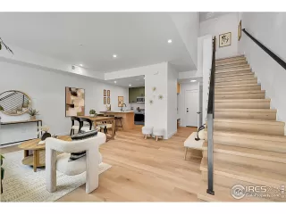 Photo #6: 1049351 Listing 