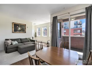 Photo #2: 1049352 Listing