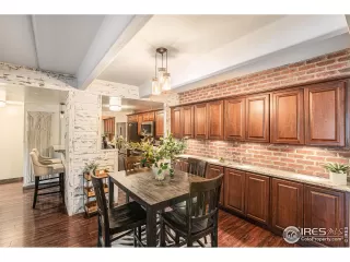 Photo #5: 1049360 Listing 