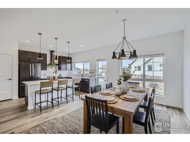 MLS: 1049375 Condo For Sale