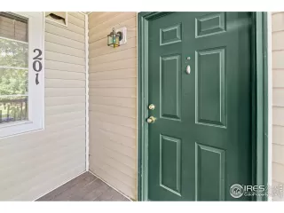 Photo #3: 1049424 Listing 