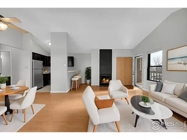 MLS: 1049425 Condo For Sale