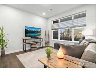 Photo #5: 1049493 Listing 