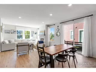 Photo #6: 1049501 Listing 