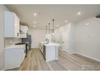 Photo #6: 1049556 Listing 