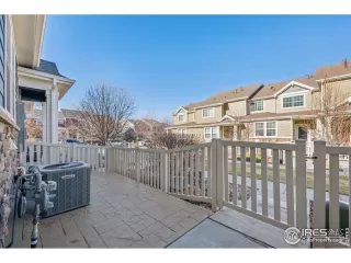 Photo #3: 1049587 Listing