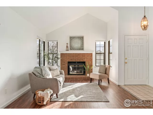 MLS: 1049588 Condo For Sale