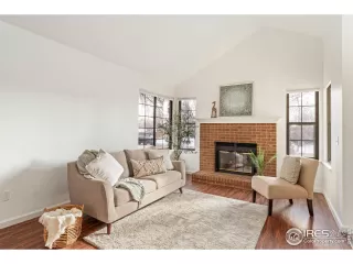 Photo #3: 1049588 Listing