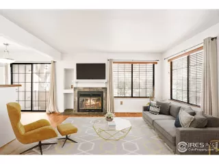 Primary Photo for MLS#: 1049702