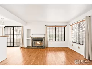 Photo #3: 1049702 Listing 