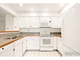 Photo #6: 1049702 Listing 