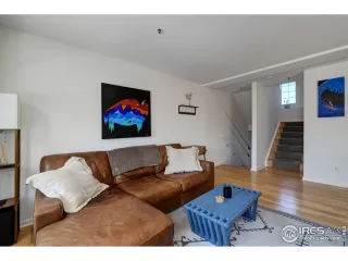 Photo #5: 1049731 Listing 