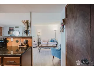 Photo #2: 1049747 Listing 