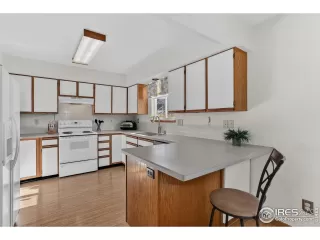 Photo #5: 1049778 Listing 