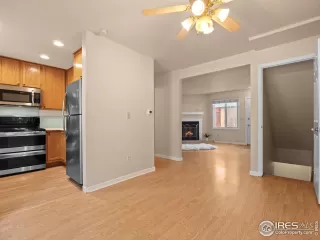 Photo #4: 1049799 Listing 