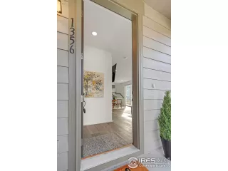 Photo #4: 1049817 Listing 