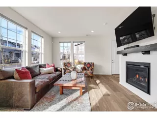 Photo #6: 1049817 Listing 