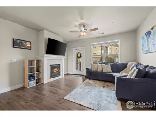 Photo #3: 1049861 Listing