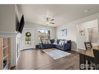 Photo #4: 1049861 Listing